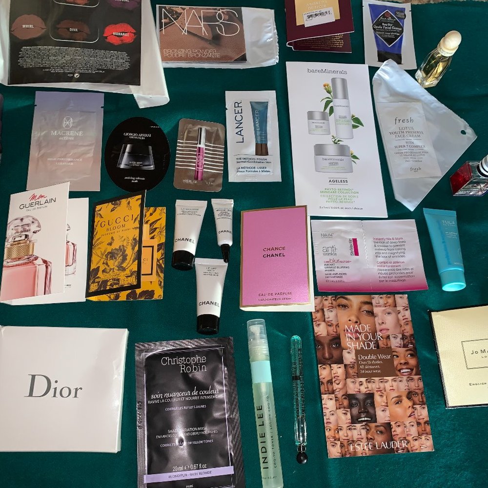 Bundle of 27 high end Sample Items